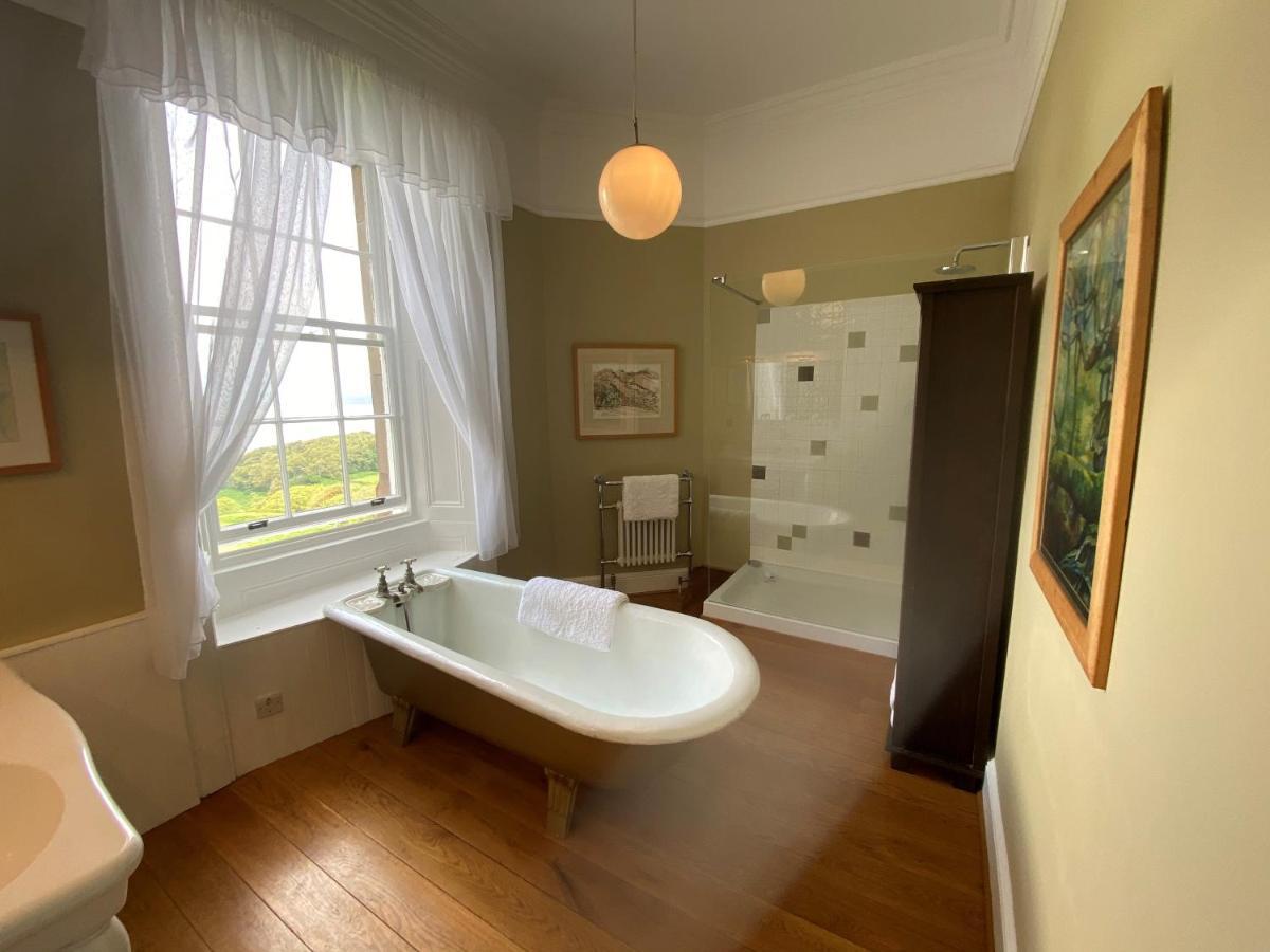 Glengorm Castle Bed & Breakfast